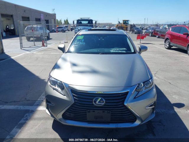 JTHBW1GG2G2129595 Lexus ES 300H