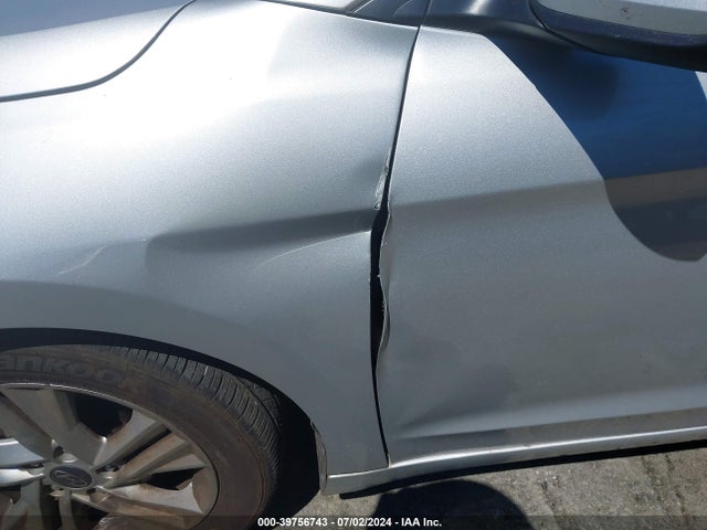 Hyundai ELANTRA SEL 2019 5NPD84LF7KH413170 Image 6