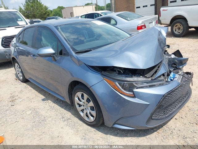 Toyota COROLLA LE 2022 JTDEPMAE3N3008912 zdjęcie główne