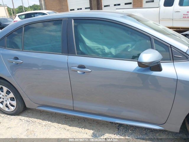 Toyota COROLLA LE 2022 JTDEPMAE3N3008912 Image 13
