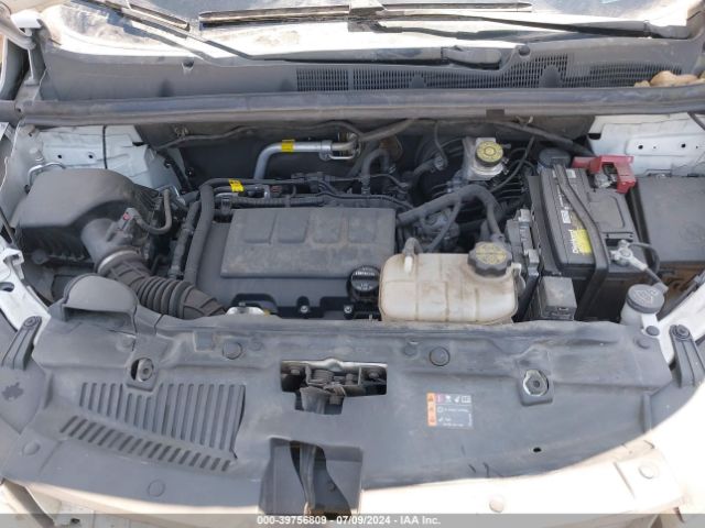 KL7CJKSB3MB340240 Chevrolet Trax Fwd Ls