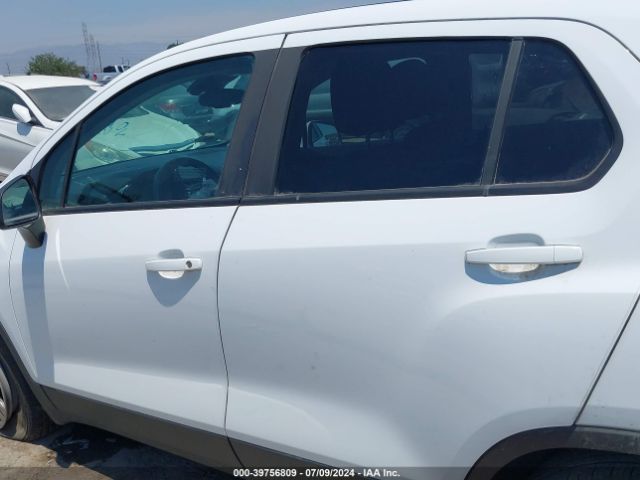 KL7CJKSB3MB340240 Chevrolet Trax Fwd Ls