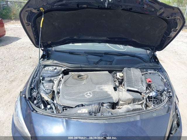 Mercedes-Benz CLA 250 2018 WDDSJ4EB4JN637135 Image 10
