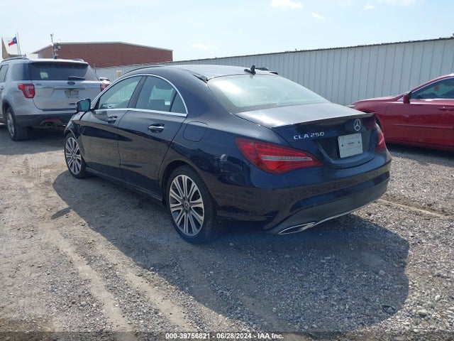 Mercedes-Benz CLA 250 2018 WDDSJ4EB4JN637135 Image 3