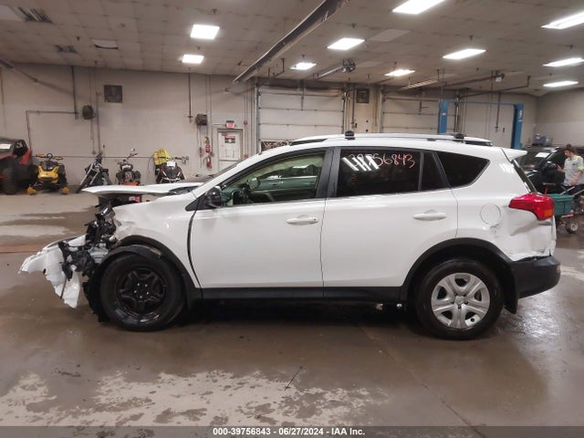 Toyota RAV4 LE 2015 JTMBFREVXFJ019917 Image 15