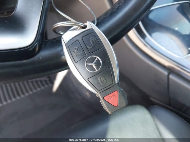 55SWF4JB0GU116504 Mercedes-Benz C 300 Luxury/sport