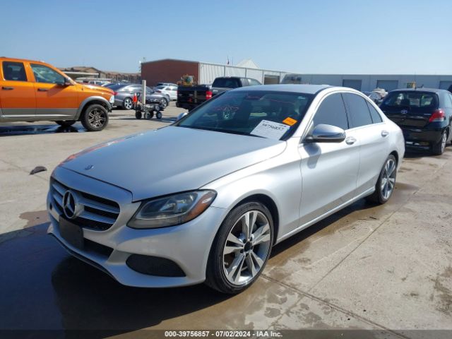 55SWF4JB0GU116504 Mercedes-Benz C 300 Luxury/sport