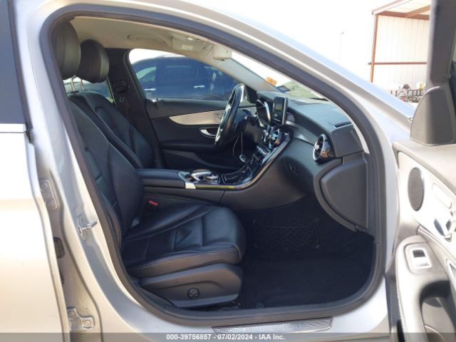 55SWF4JB0GU116504 Mercedes-Benz C 300 Luxury/sport