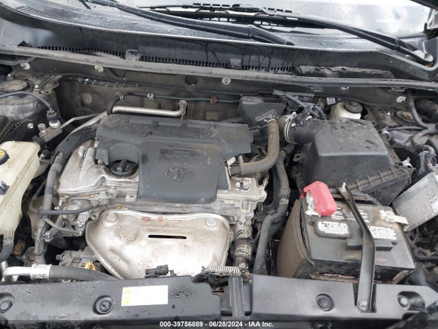 Toyota RAV4 LE 2018 2T3BFREV4JW739692 Image 10