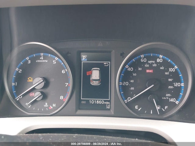 Toyota RAV4 LE 2018 2T3BFREV4JW739692 Image 7
