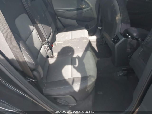 KM8J33A28JU835430 Hyundai Tucson Value