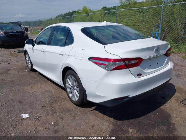 Toyota CAMRY LE 2019 4T1B11HKXKU849092 Image 3