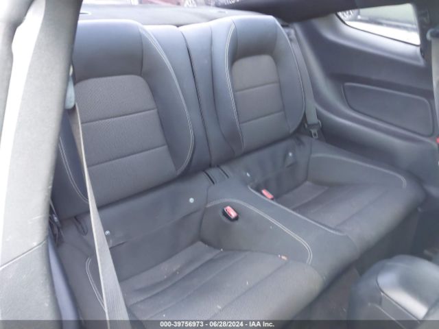 1FA6P8AM8F5311960 Ford Mustang V6