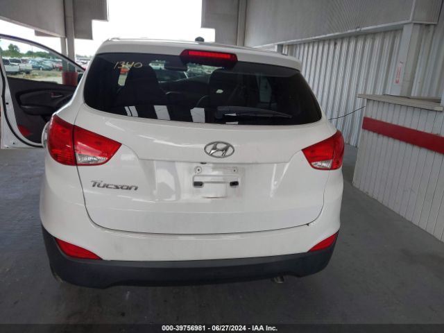 KM8JT3AF9FU001340 Hyundai TUCSON GLS