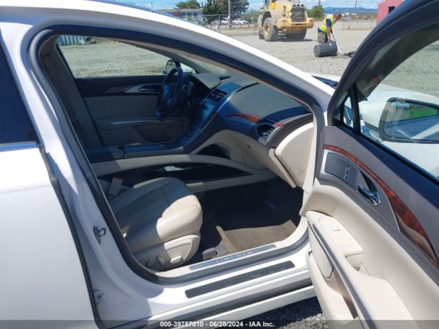 3LN6L2LU2GR606661 Lincoln MKZ HYBRID