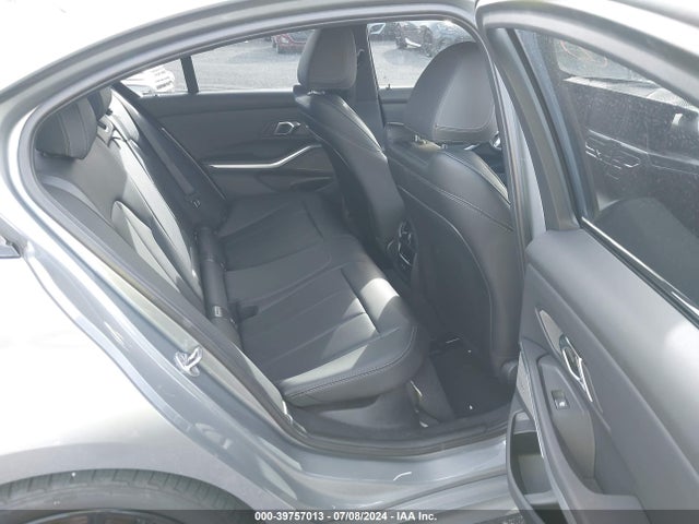 3MW69FF04R8D80437 BMW 3 Series 330i