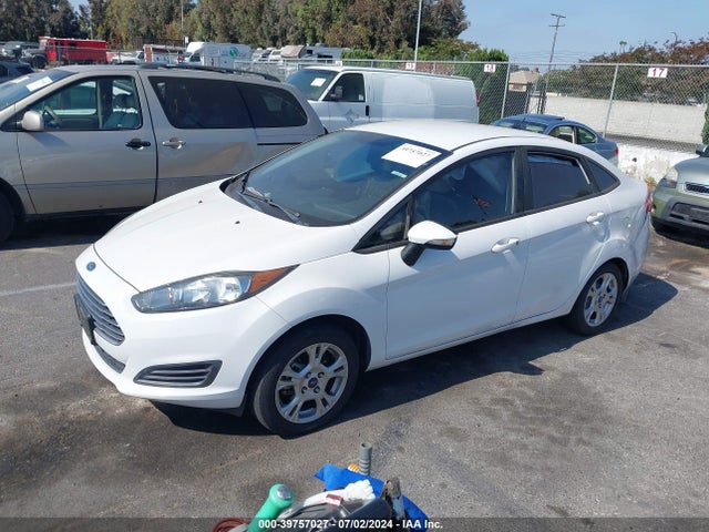 Ford FIESTA SE 2016 3FADP4BJ4GM205442 Image 2