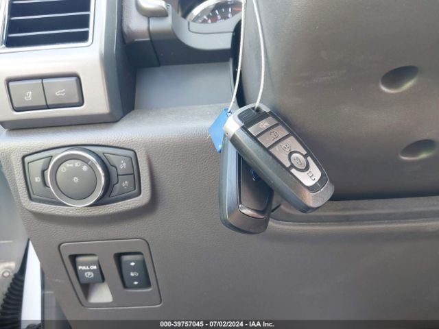 1FMJU1JT8JEA65606 Ford Expedition Xlt