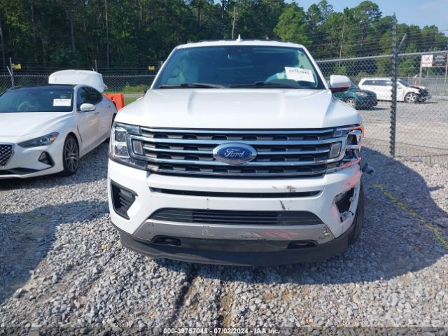 1FMJU1JT8JEA65606 Ford Expedition Xlt