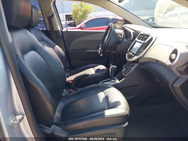 Chevrolet Sonic Premier Auto 2017 1G1JF5SB2H4126128 Image 5