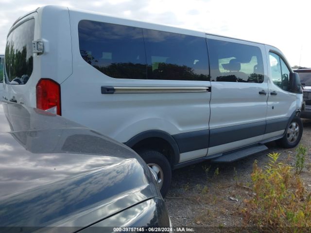 1FBZX2YM7HKA63445 Ford Transit-350 Xlt