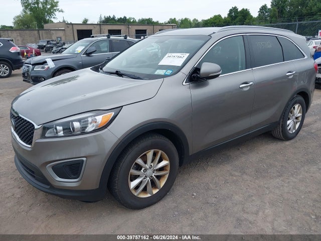 KIA Sorento 3.3l Lx 2016 5XYPG4A53GG037138 Image 2