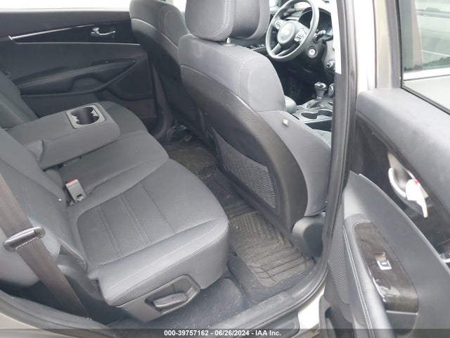 KIA Sorento 3.3l Lx 2016 5XYPG4A53GG037138 Image 8