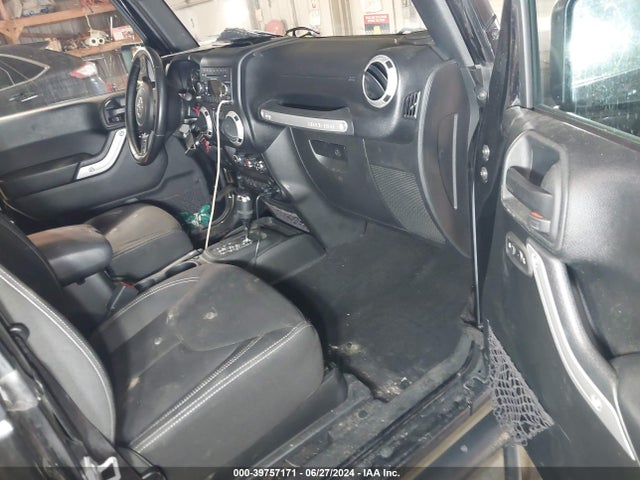 1C4BJWCG9HL508432 Jeep Wrangler Rubicon 4x4