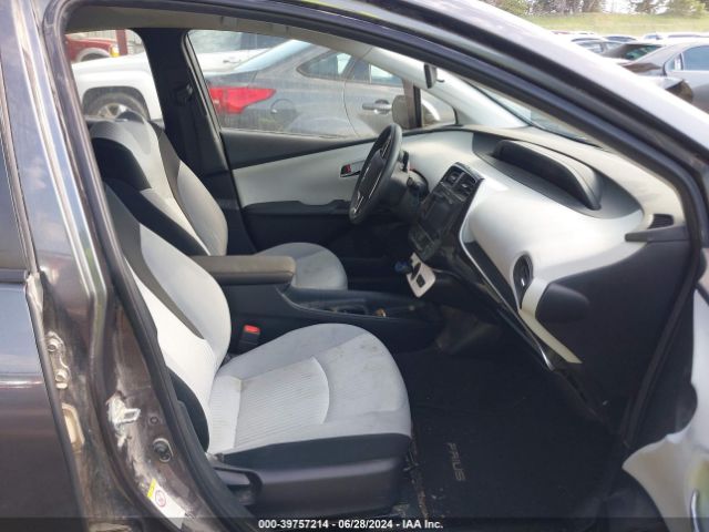 JTDKBRFU8J3595911 Toyota Prius Two