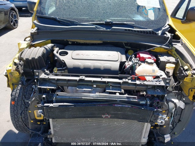 ZACCJBAB5JPH72091 Jeep Renegade Upland Edition 4x4
