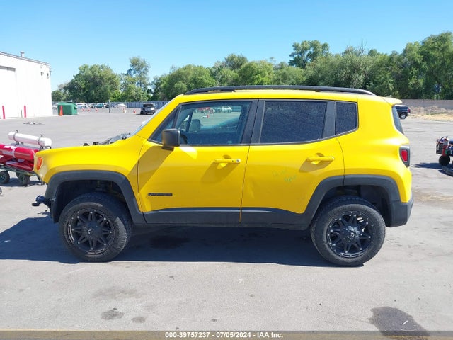 ZACCJBAB5JPH72091 Jeep Renegade Upland Edition 4x4