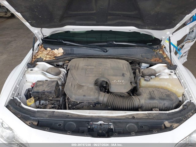 2C3CCAKG5FH803433 Chrysler 300c Awd