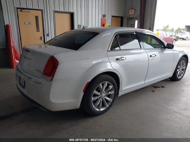 2C3CCAKG5FH803433 Chrysler 300c Awd