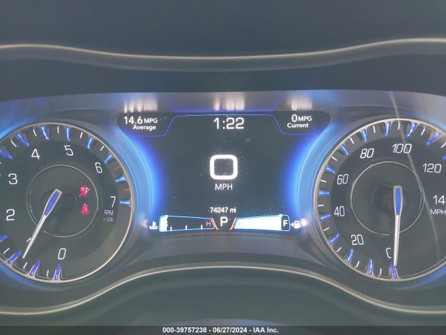 2C3CCAKG5FH803433 Chrysler 300c Awd