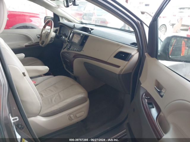 5TDDK3DC9ES094059 Toyota Sienna Limited 7 Passenger