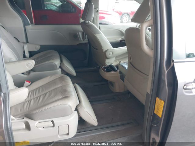 5TDDK3DC9ES094059 Toyota Sienna Limited 7 Passenger