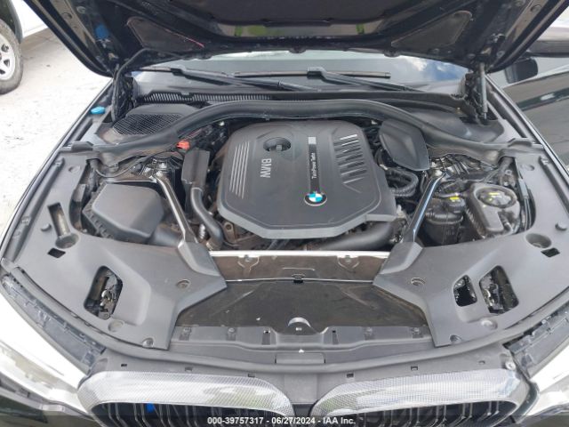 WBAJE5C32HG916963 BMW 540I