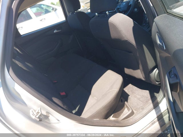Ford FOCUS SE 2017 1FADP3F29HL220910 Image 8