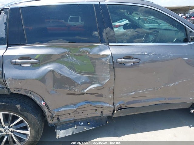 Toyota Highlander Xle 2019 5TDKZRFH1KS571934 Image 16