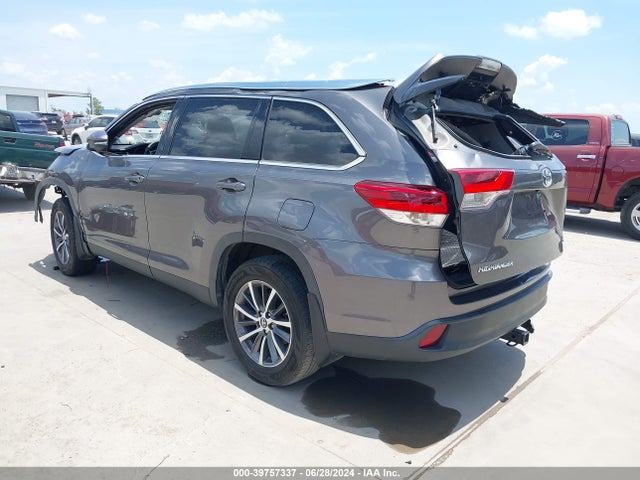 Toyota Highlander Xle 2019 5TDKZRFH1KS571934 Image 3