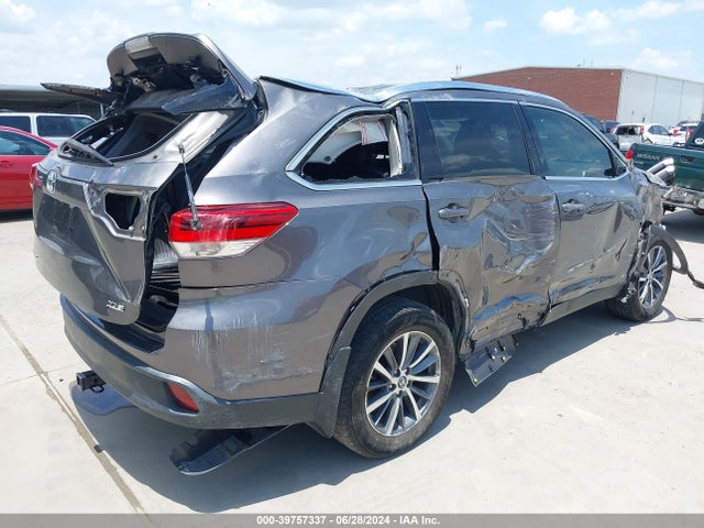 Toyota Highlander Xle 2019 5TDKZRFH1KS571934 Image 4