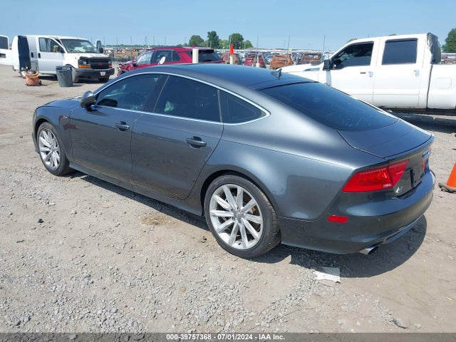 2014 AUDI A7 WAU2GAFC6EN147684 Photo 2
