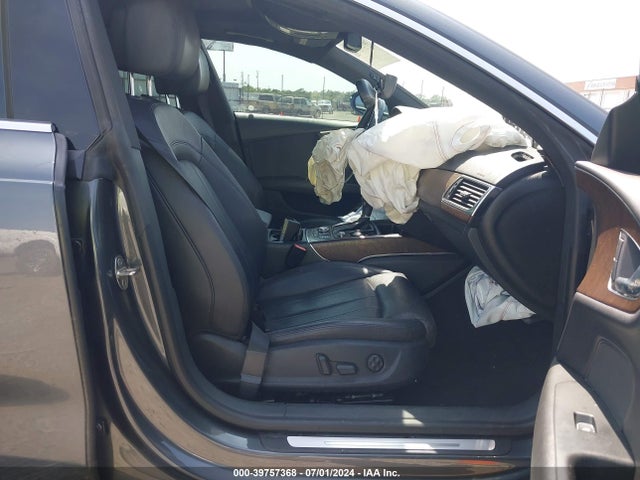 2014 AUDI A7 WAU2GAFC6EN147684 Photo 4