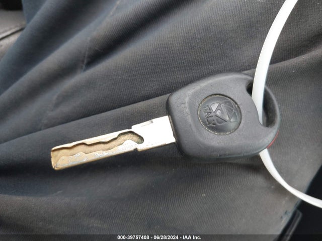 39757408 :رقم المزاد ، 3VWD17AJ5EM275573 vin ، 2014 Volkswagen Jetta 1.8t Se مزاد بيع