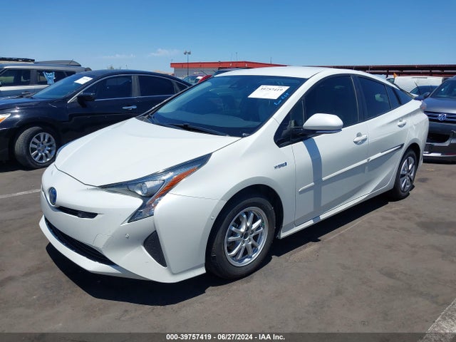 Toyota Prius Two 2017 JTDKBRFU0H3049226 Image 2