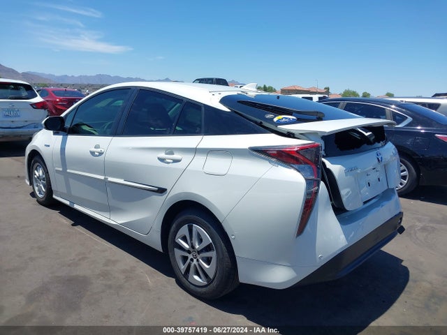 Toyota Prius Two 2017 JTDKBRFU0H3049226 Image 3