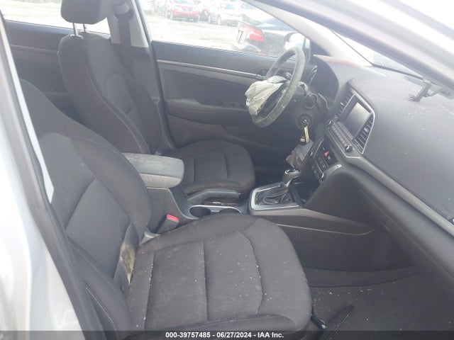 Hyundai ELANTRA SE 2018 5NPD74LF5JH401858 Image 5