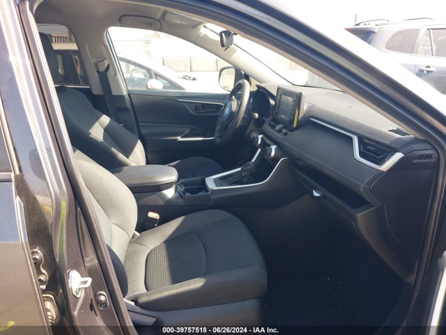 Toyota RAV4 LE 2019 2T3H1RFV0KC031644 Image 5