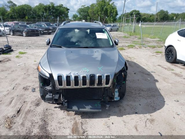 1C4PJLCS7FW708455 Jeep Cherokee Latitude