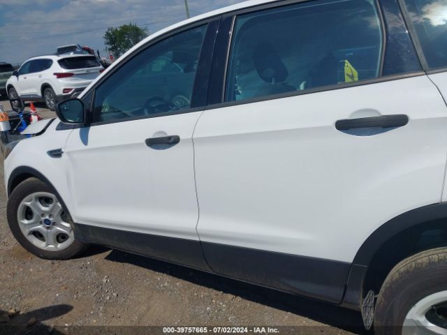 1FMCU0F79JUC27053 Ford ESCAPE S